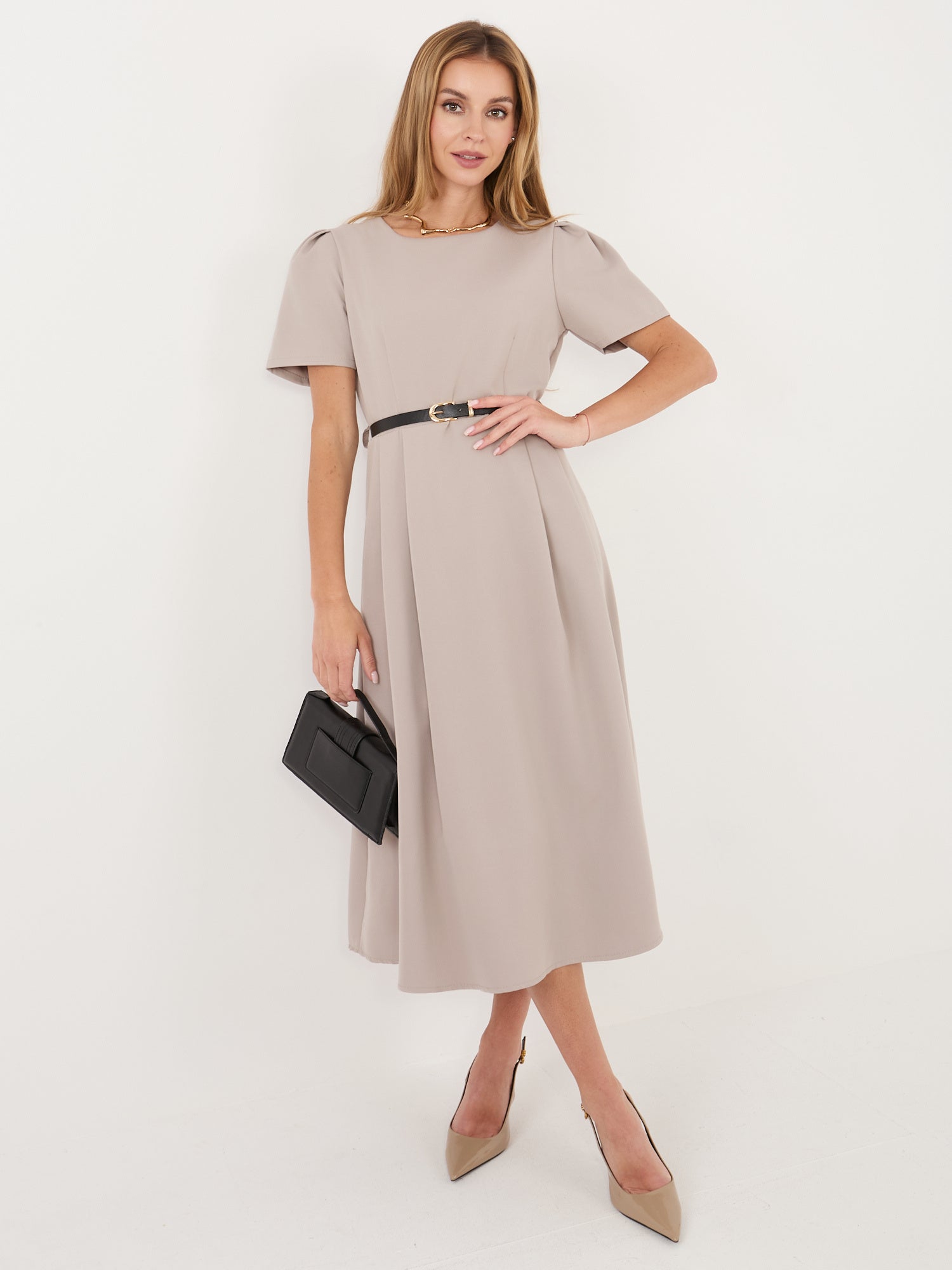 Fango elegancka sukienka z krótkim rękawem