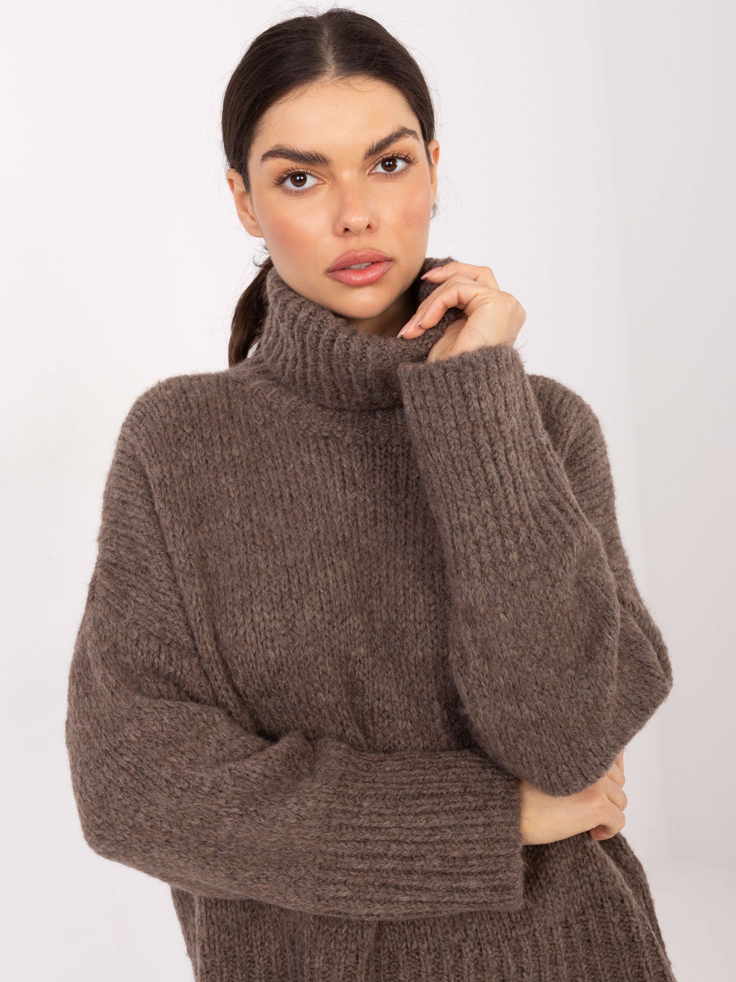 Fango damski sweter golf o grubym splocie