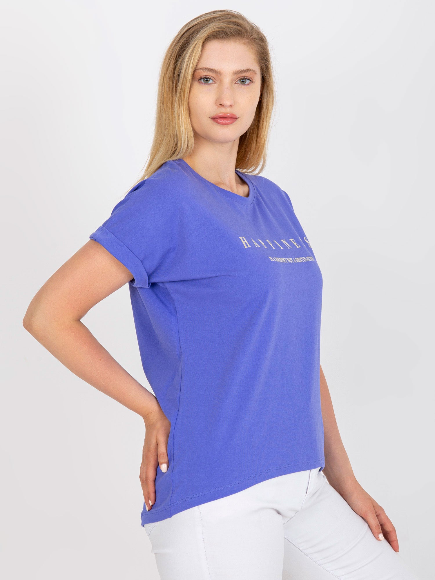 Fioletowy t-shirt plus size ze złotym napisem