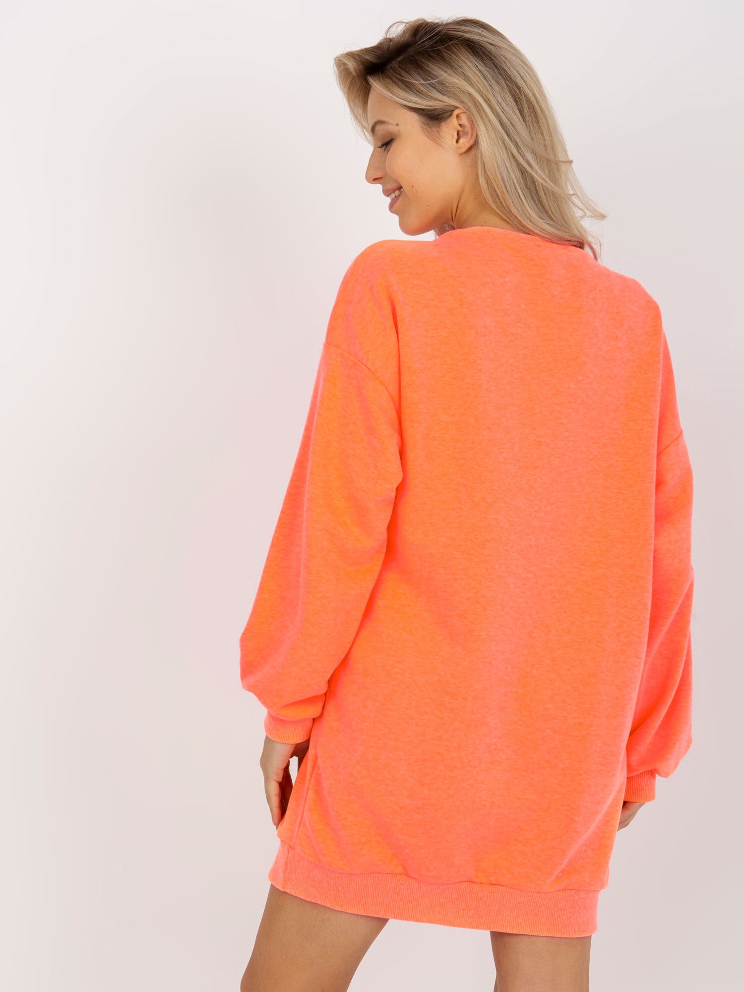 Fluo pomarańczowa długa bluza oversize z nadrukiem