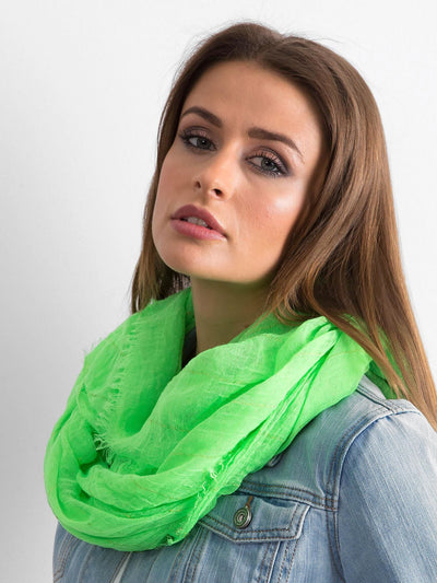 Chusta z błyszczącą nitką fluo zielona