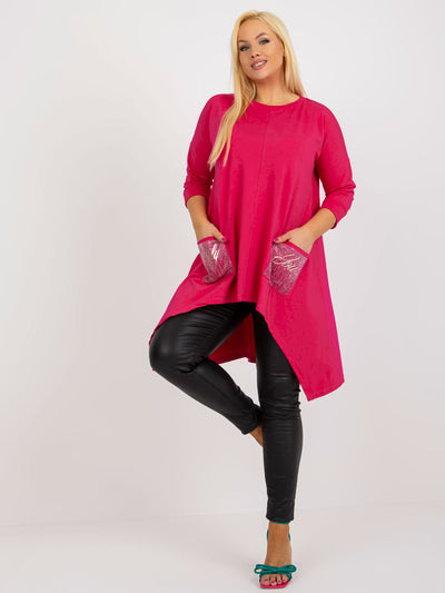 Fuksjowa długa bluzka plus size z kieszeniami