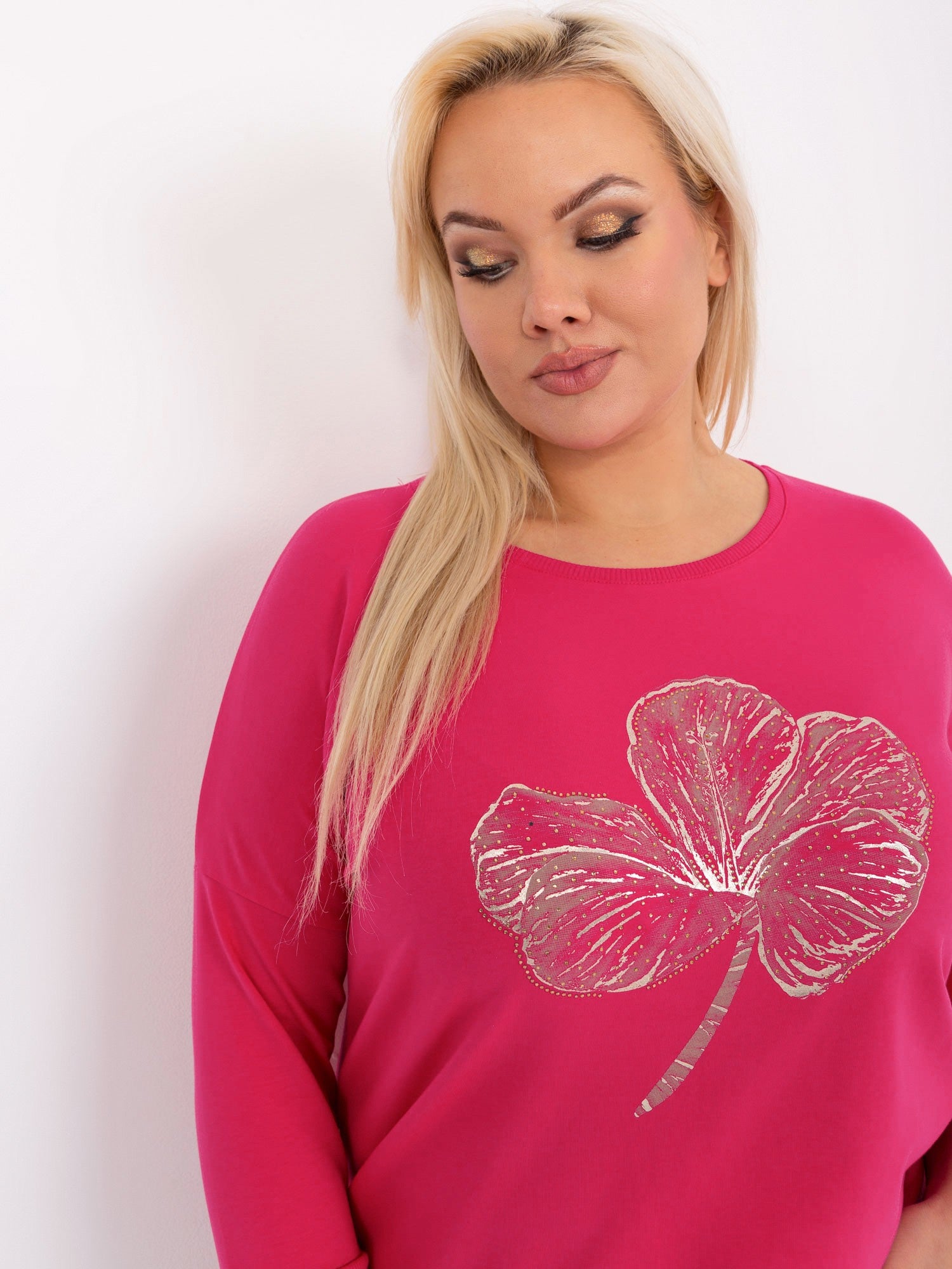 Fuksjowa damska bluzka plus size z rękawem 3/4