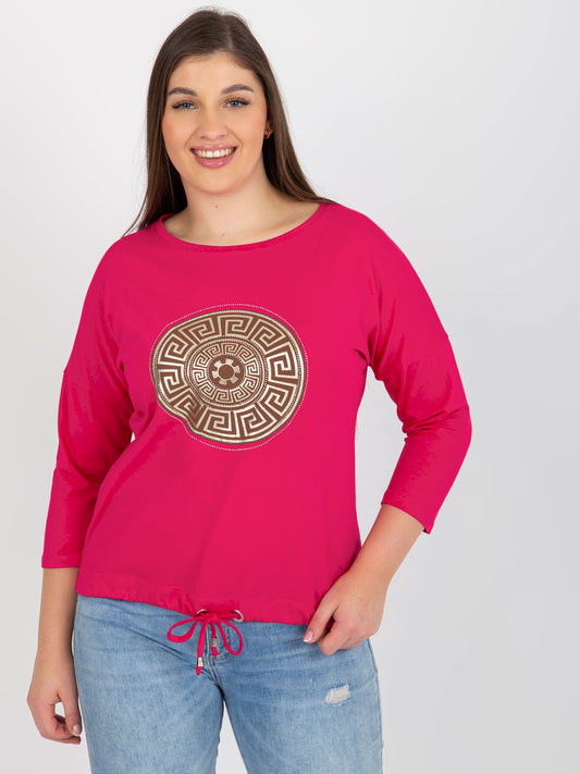 Fuksjowa bluzka plus size z nadrukiem i dżetami