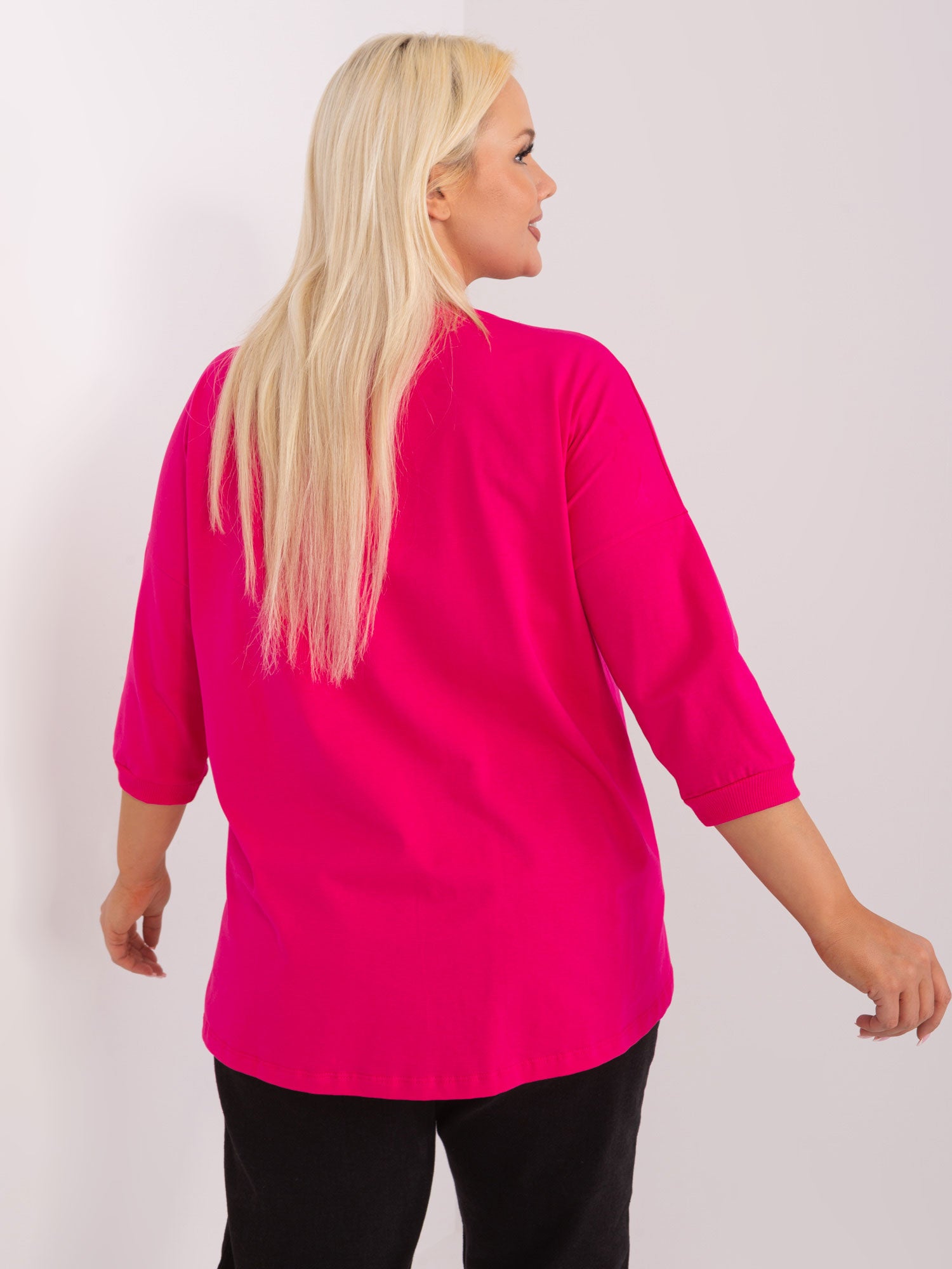 Ecru bawełniana bluzka plus size z aplikacją