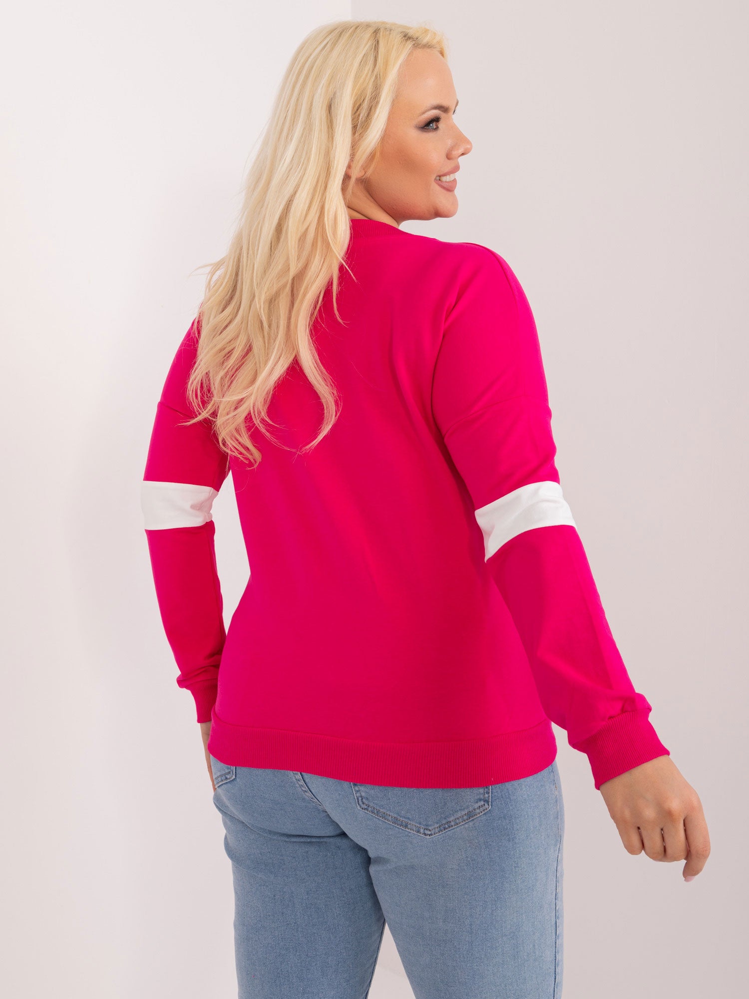 Fuksjowa bluzka plus size z długim rękawem