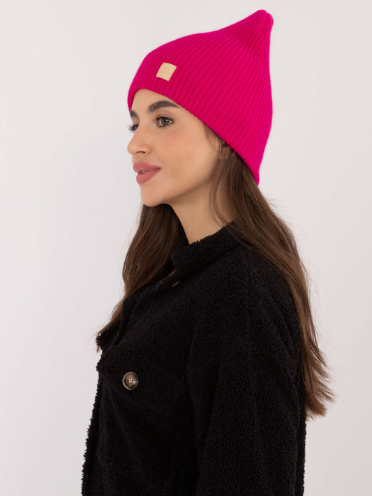 RUE PARIS Fuksjowa czapka beanie z naszywką