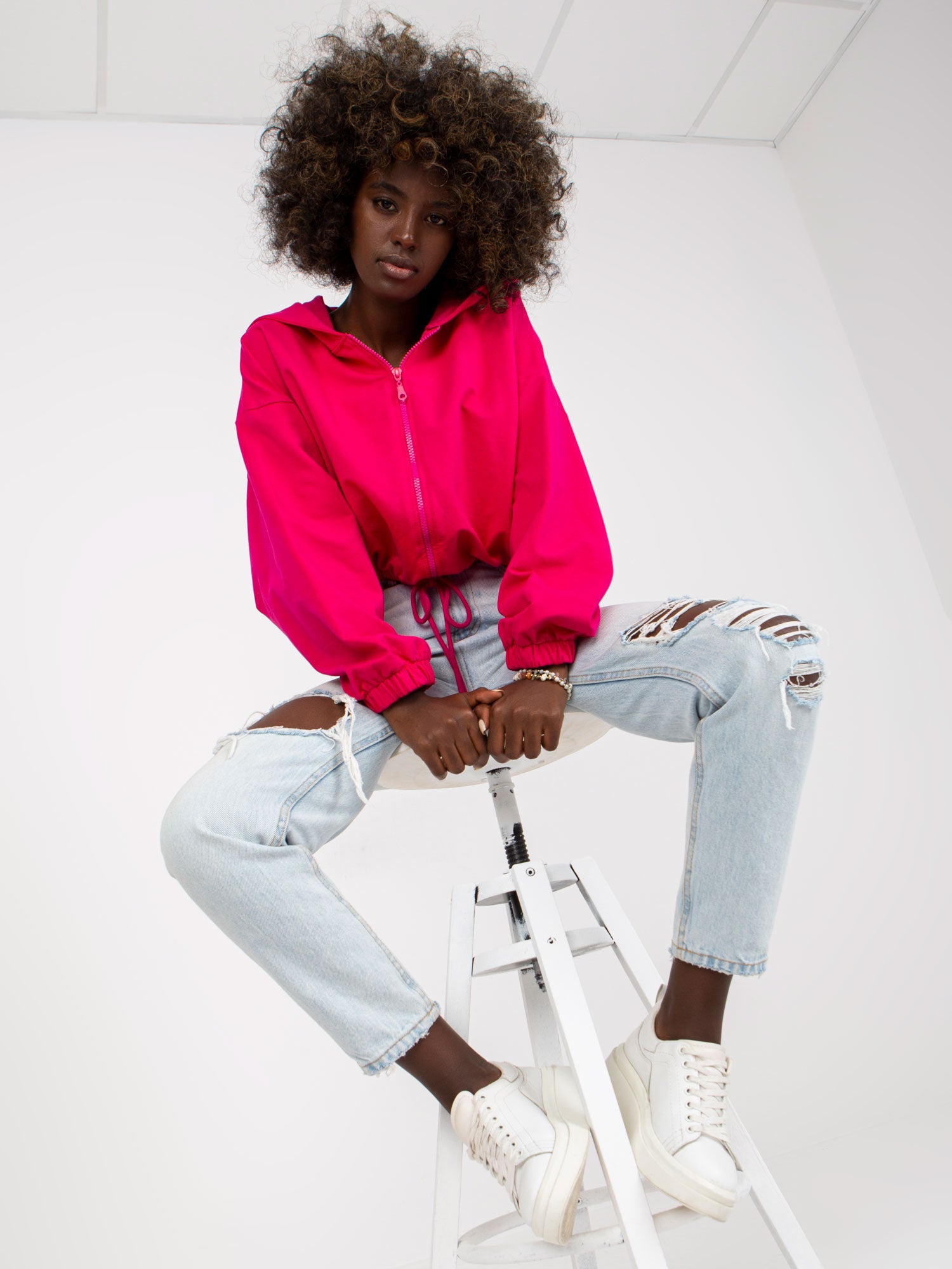 Fuksjowa rozpinana bluza basic z szerokimi rękawemi RUE PARIS