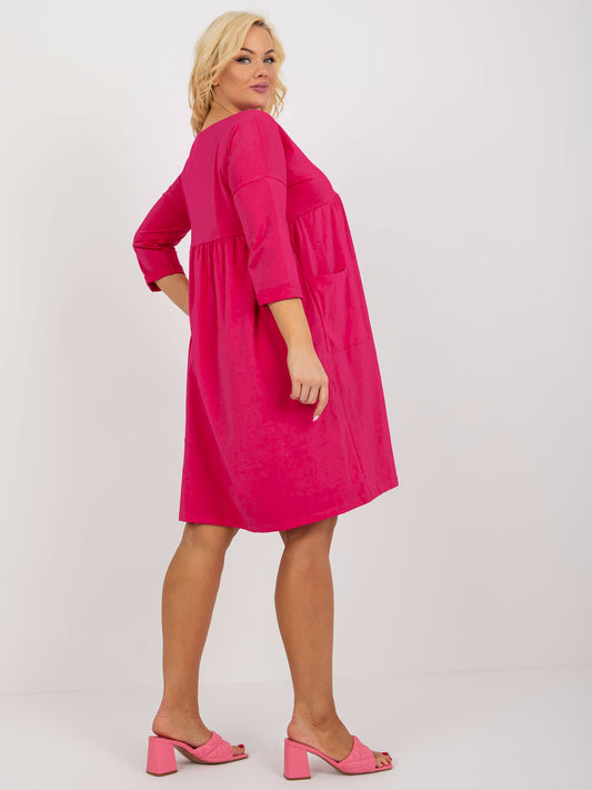 Fuksjowa dresowa sukienka plus size basic z rękawem 3/4
