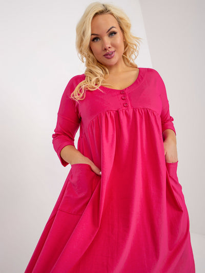 Fuksjowa dresowa sukienka plus size basic z rękawem 3/4