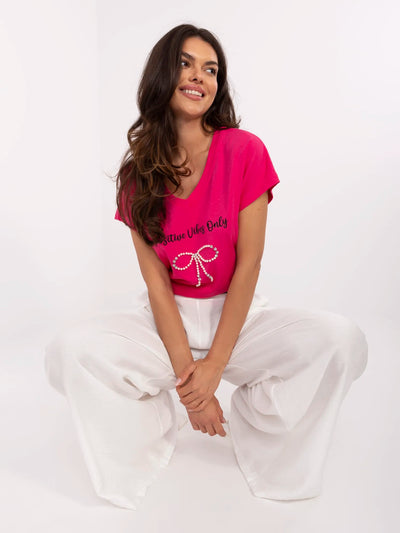 Fuksjowy damski t-shirt z cyrkoniami
