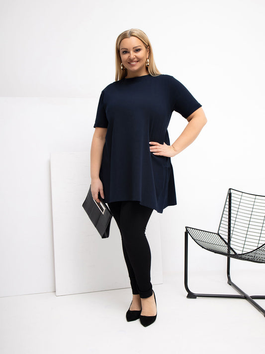 Granatowa damska bluzka plus size z krótkim rękawem