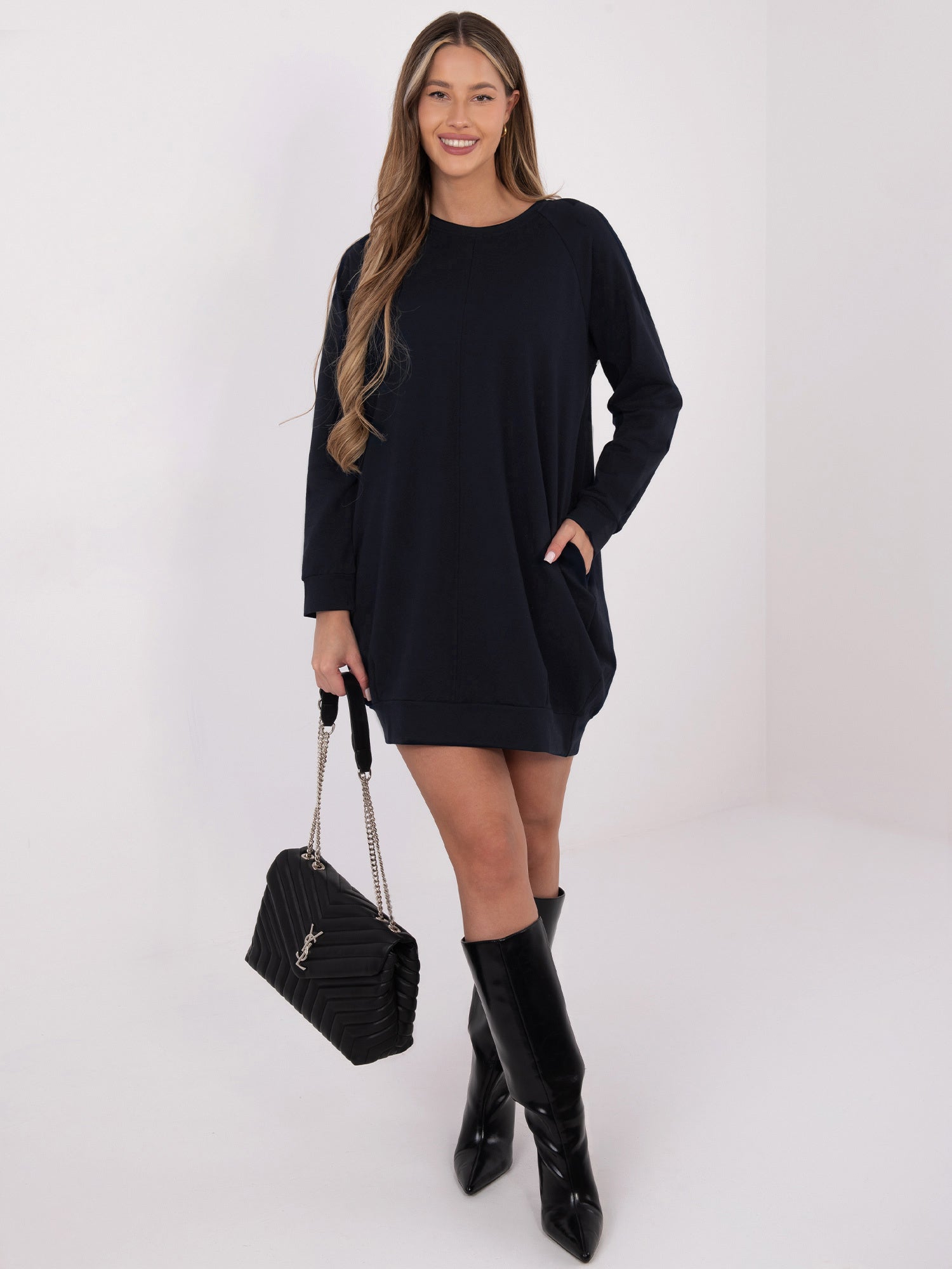 BASIC FEEL GOOD Granatowa dresowa sukienka z kieszeniami
