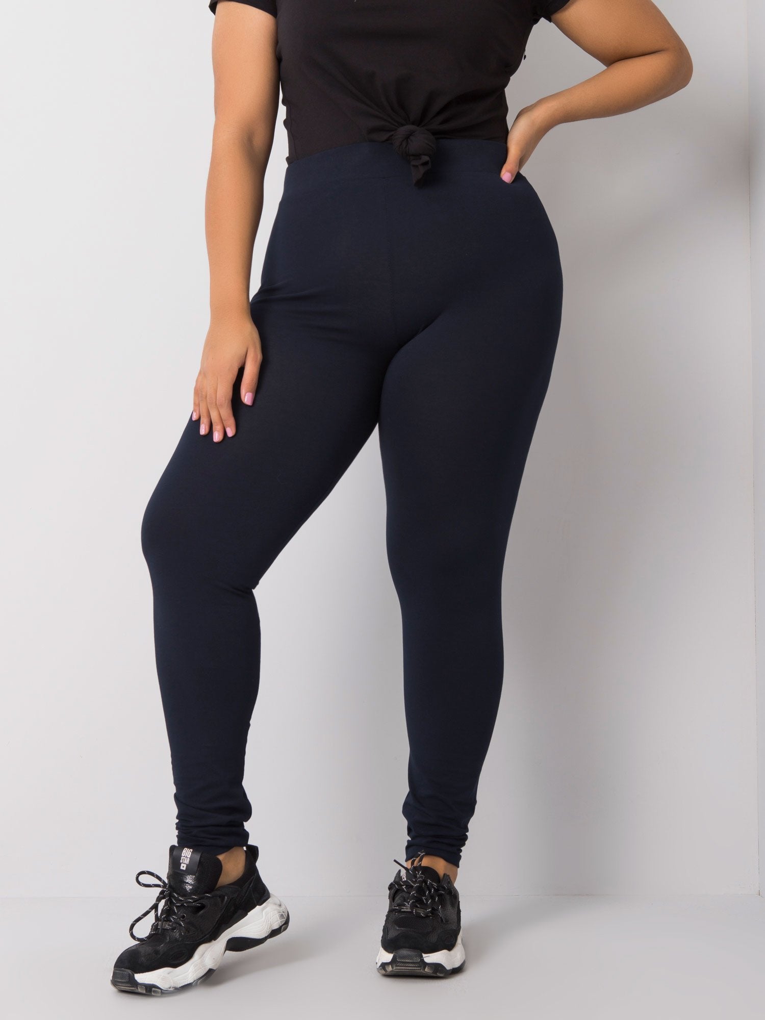 Granatowe bawełniane legginsy plus size