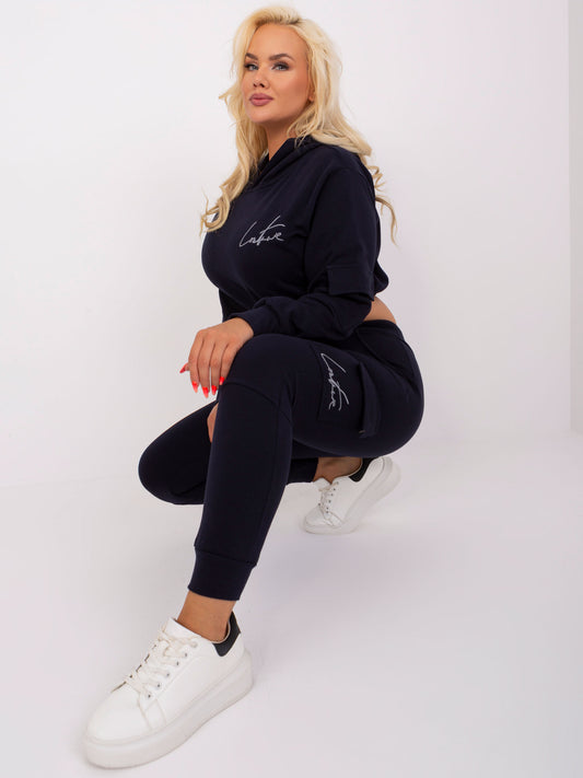 Granatowy komplet plus size z krótką bluzą