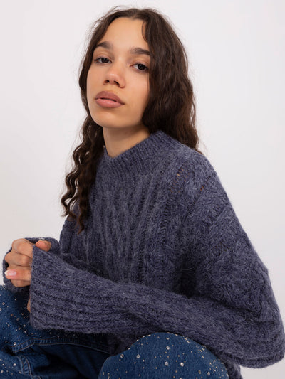 Granatowy dzianinowy sweter z warkoczami