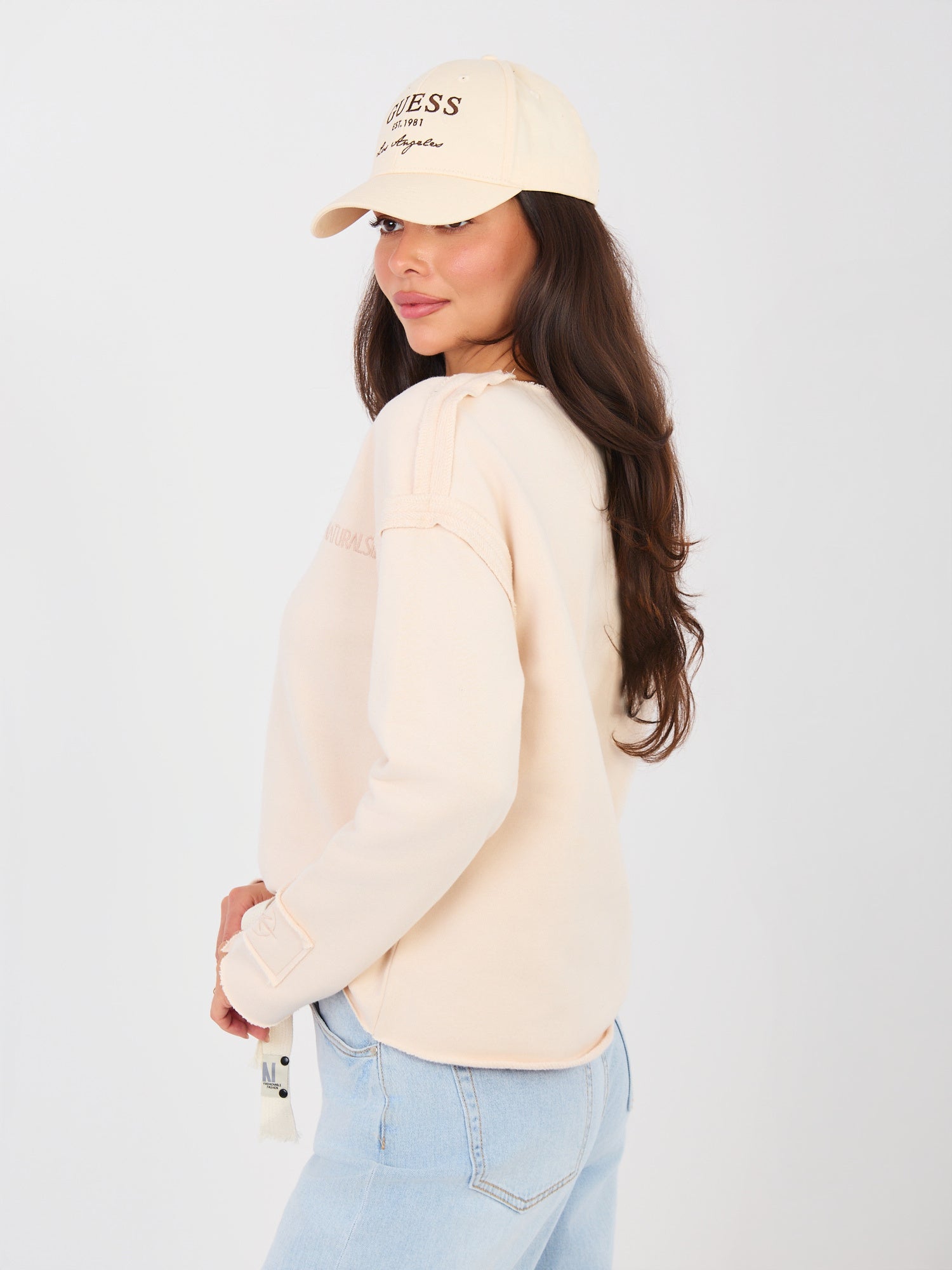 NATURAL SIDE Jasnobeżowa bluza z haftowanym napisem