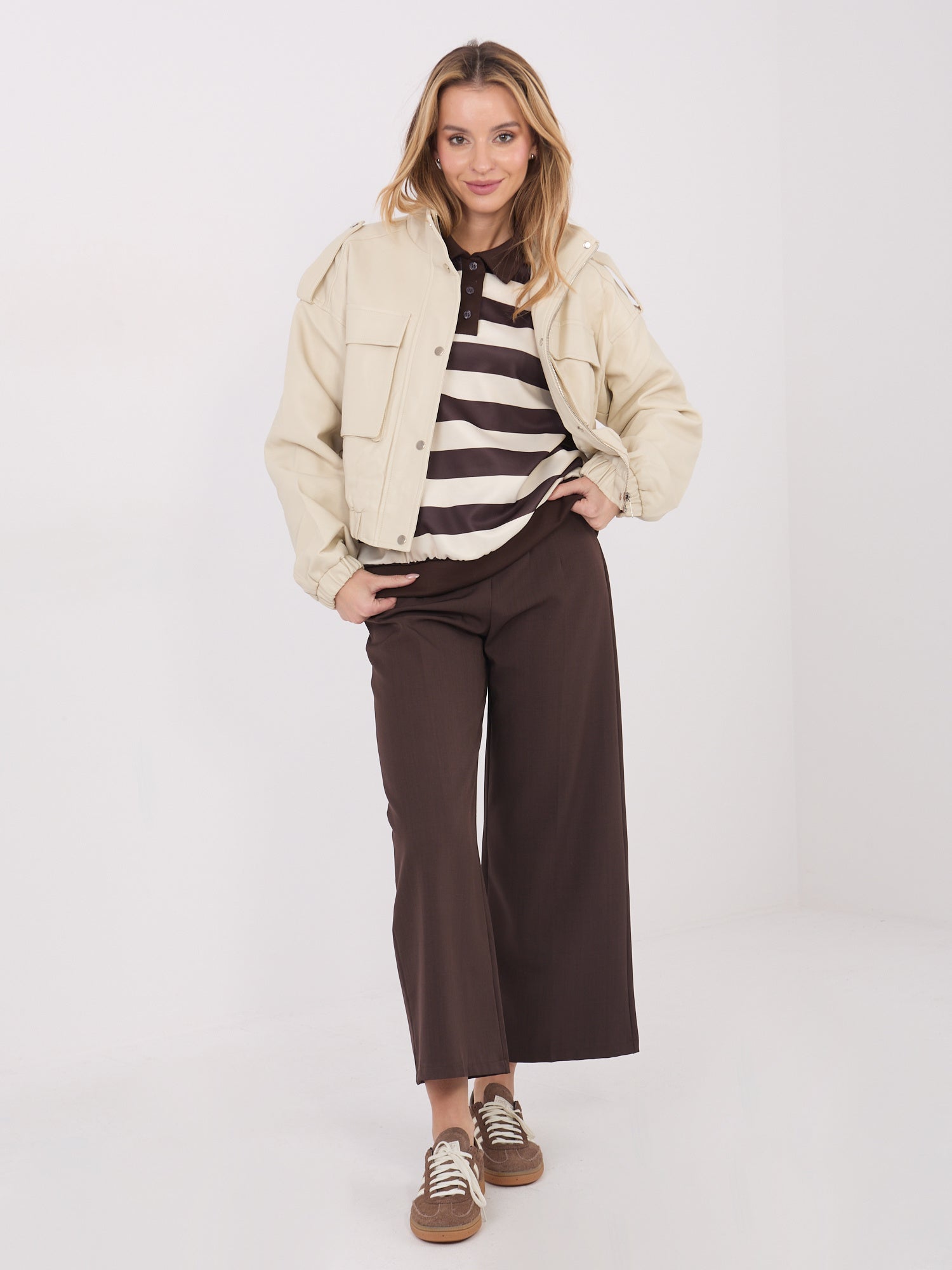 Jasnobeżowa damska bluza oversize w paski