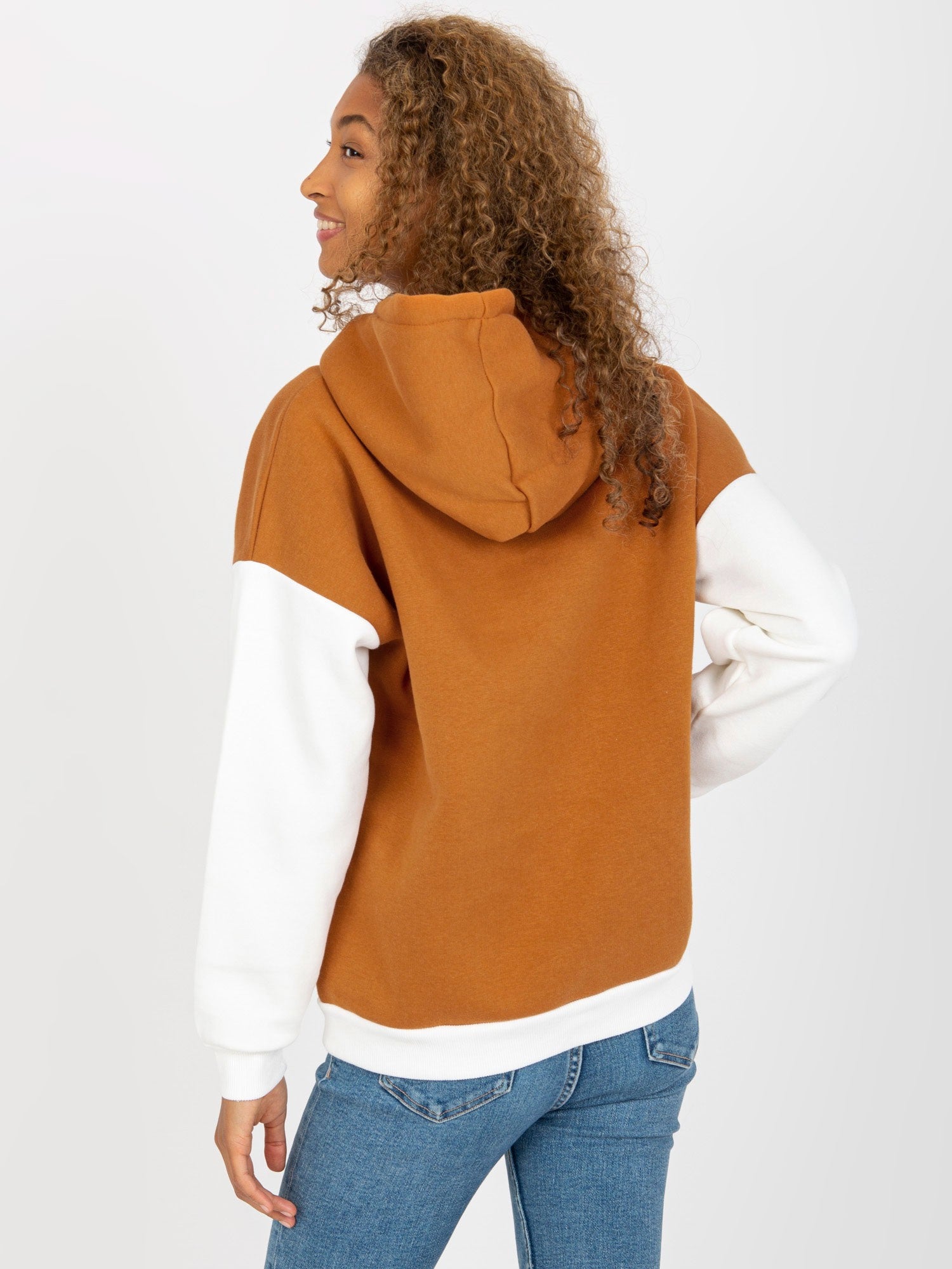 Jasnobrązowo-ecru dresowa bluza basic kangurka RUE PARIS