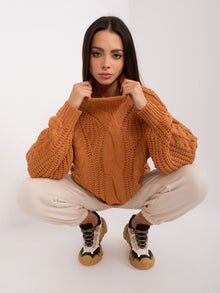 Jasnobrązowy damski sweter oversize z warkoczami