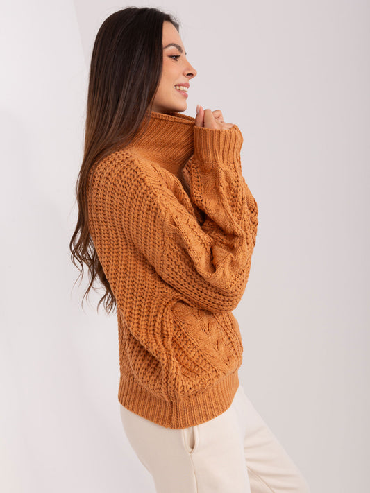 Jasnobrązowy damski sweter oversize z warkoczami