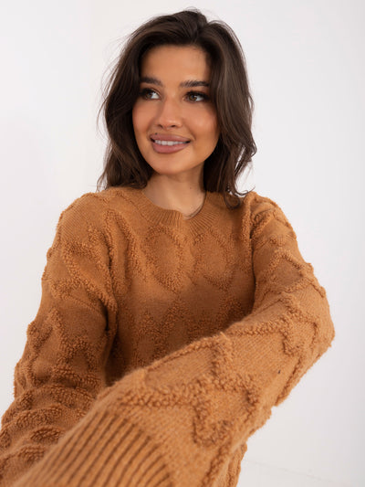 Jasnobrązowy damski sweter oversize we wzory