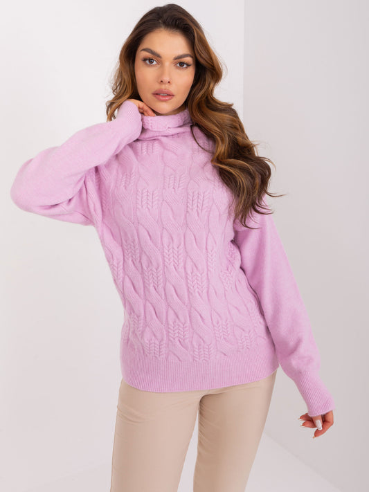 Jasnofioletowy dzianinowy sweter w warkocze