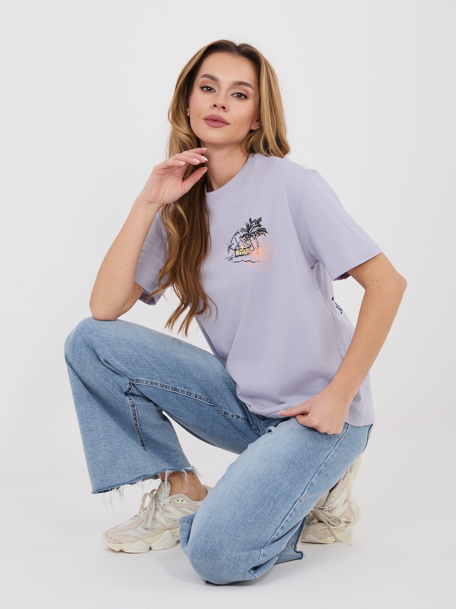 SUBLEVEL Jasnofioletowy t-shirt z letnim nadrukiem