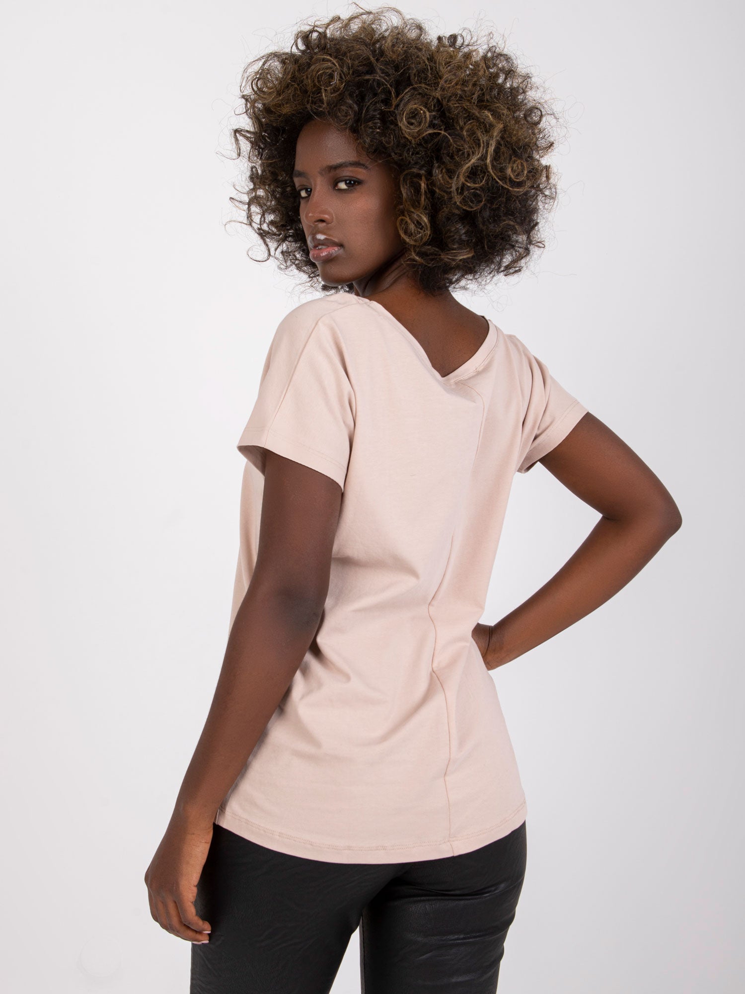 Bawełniany t-shirt V-neck jasnokawowy