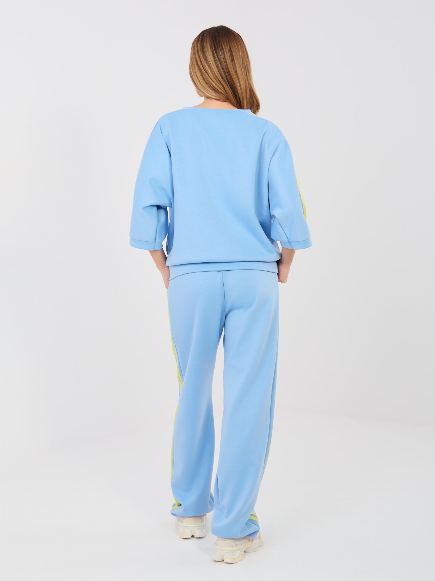 RUE PARIS Jasnoniebieska bluza oversize z rękawem 3/4