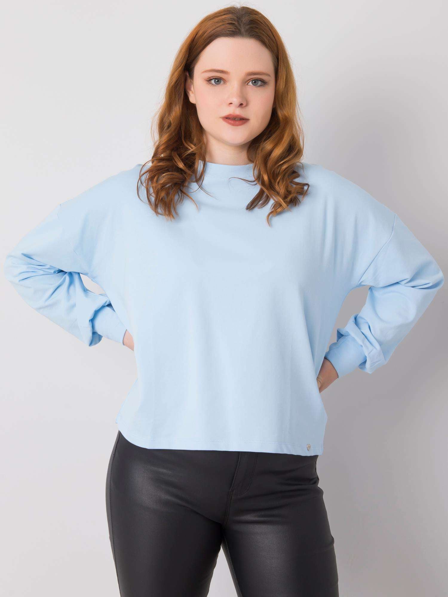Jasnoniebieska gładka bluza plus size