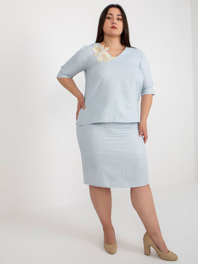 Jasnoniebieska bluzka plus size z krótkim rękawem