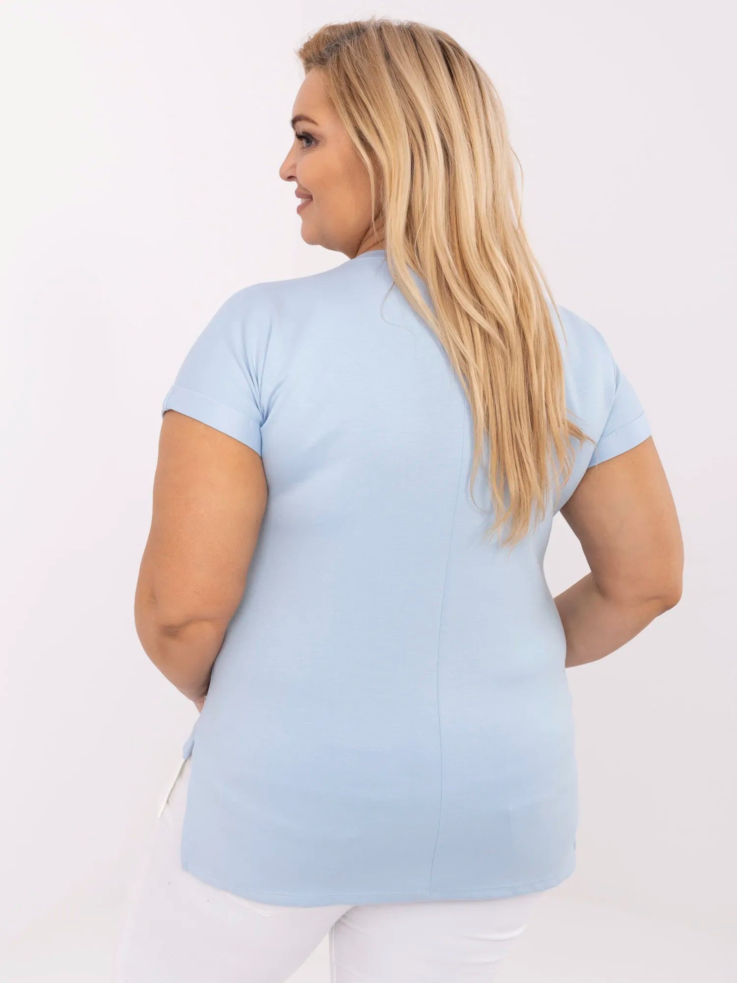 Jasnoniebieska bluzka plus size z wiskozą