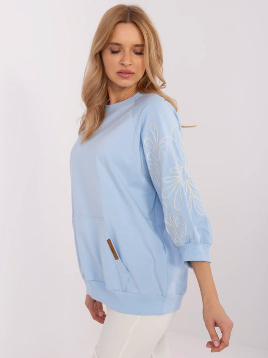 RUE PARIS Jasnoniebieska bluza kangurka z okrągłym dekoltem