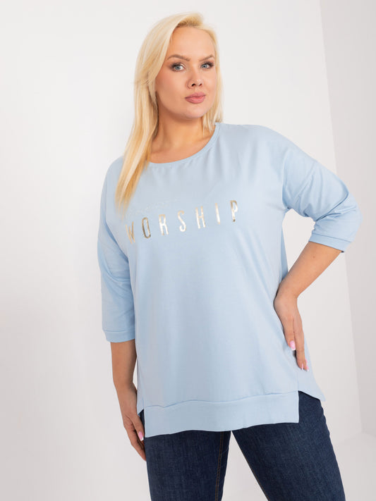 Jasnoniebieska bluzka plus size z rozcięciami