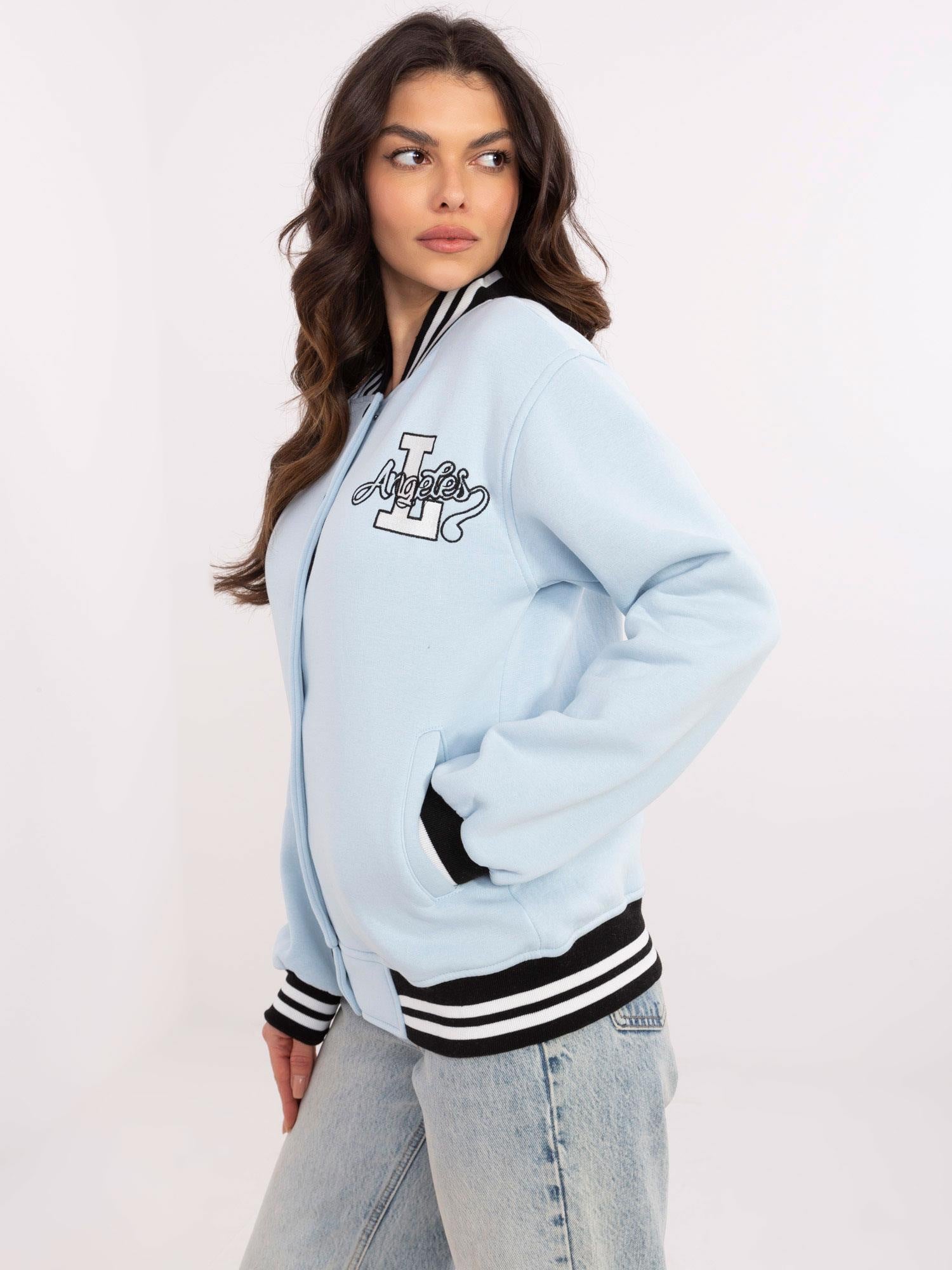 Jasnoniebieska damska bluza baseball z haftem