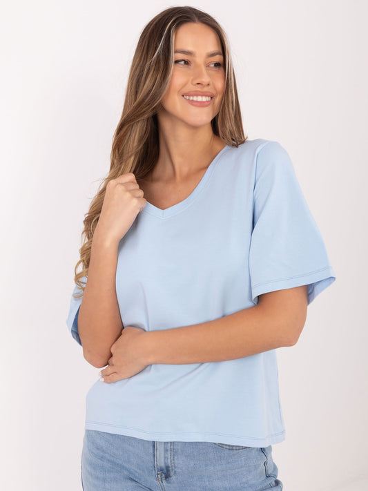 RUE PARIS Jasnoniebieski damski t-shirt z dekoltem w serek
