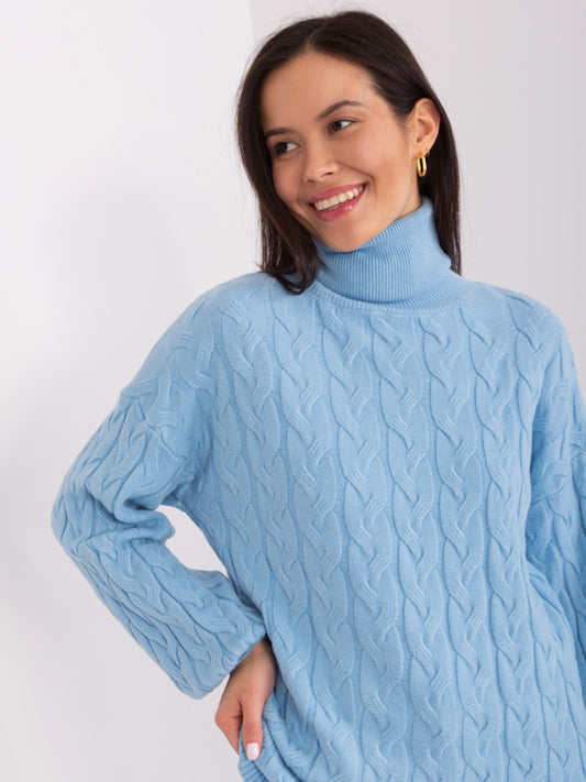 Jasnoniebieski sweter golf z wiskozą
