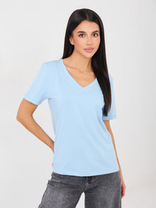 RUE PARIS Jasnoniebieski t-shirt basic z dekoltem V