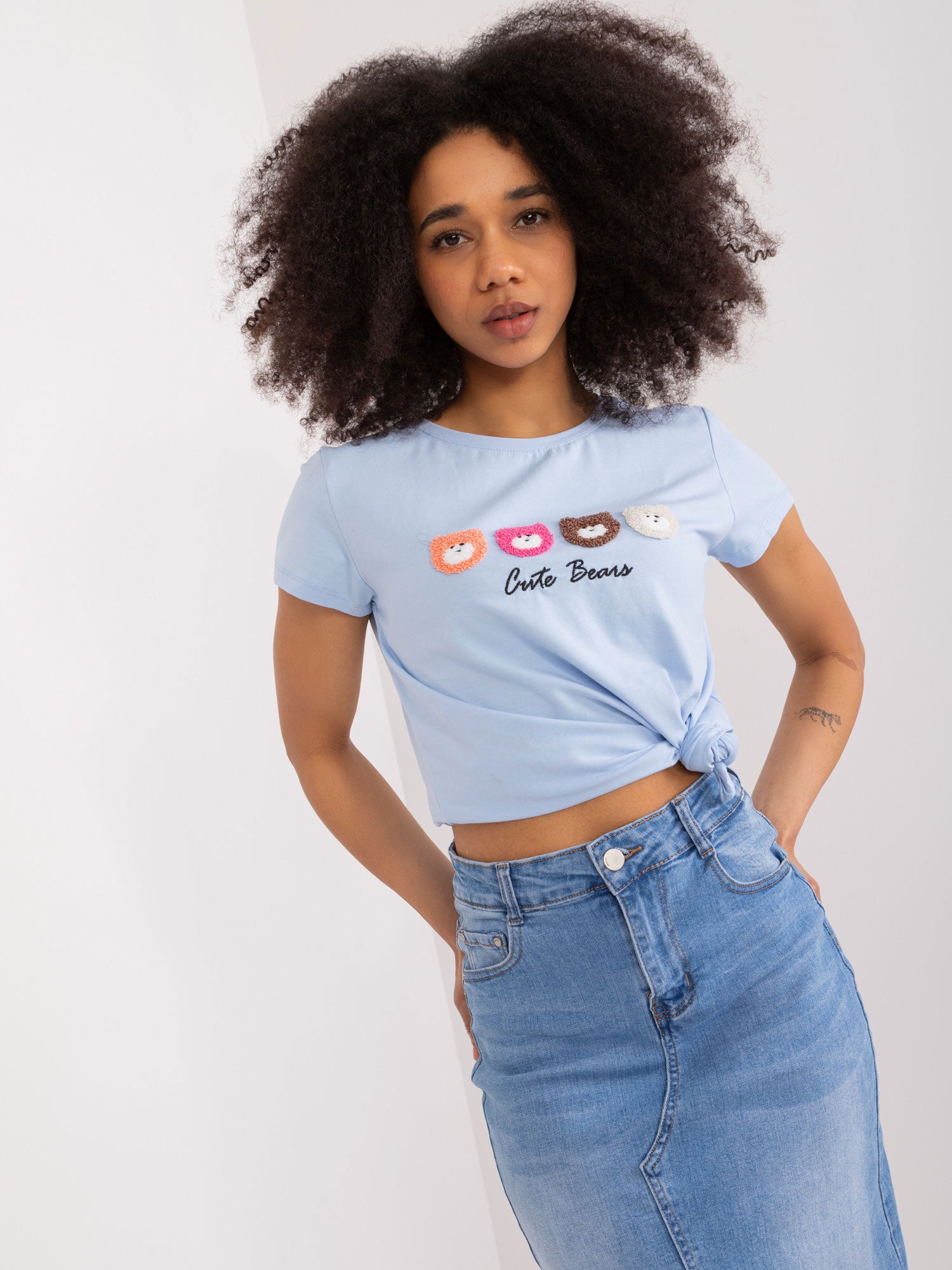 BASIC FEEL GOOD Jasnoniebieski t-shirt z napisem