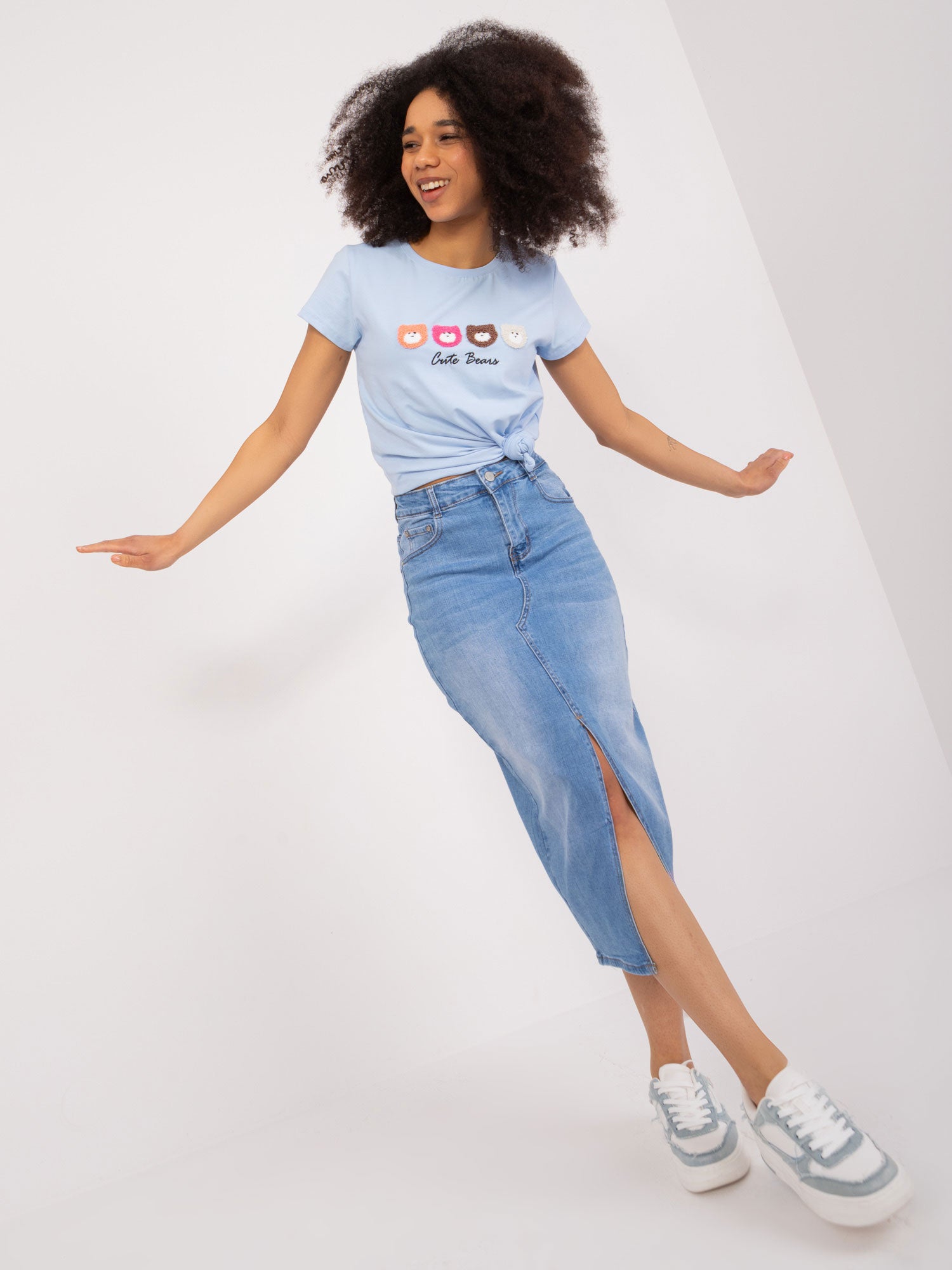 BASIC FEEL GOOD Jasnoniebieski t-shirt z napisem