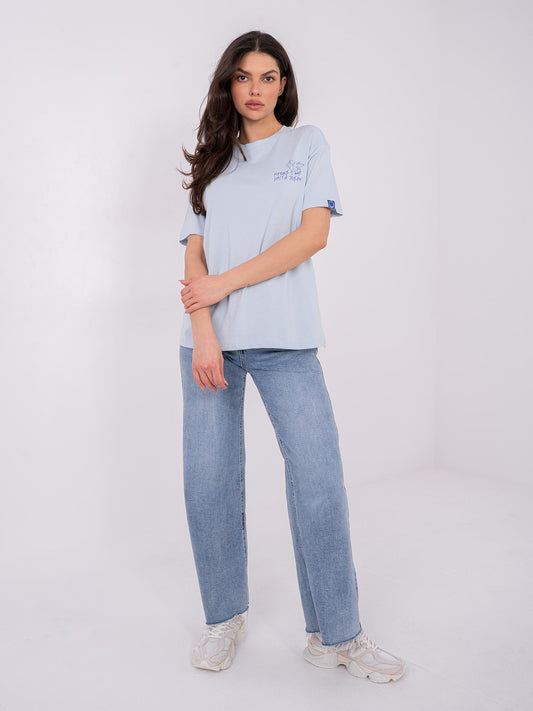 Jasnoniebieski damski t-shirt z napisami