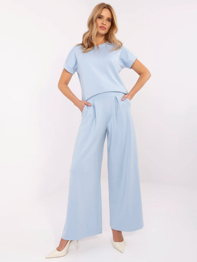 Jasnoniebieskie dresowe spodnie basic typu palazzo
