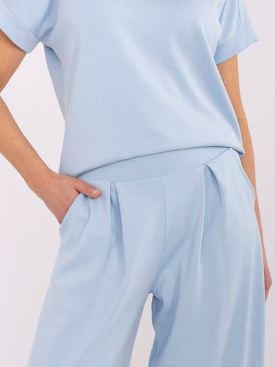Jasnoniebieskie dresowe spodnie basic typu palazzo