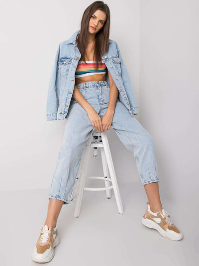 Jasnoniebieskie mom jeans
