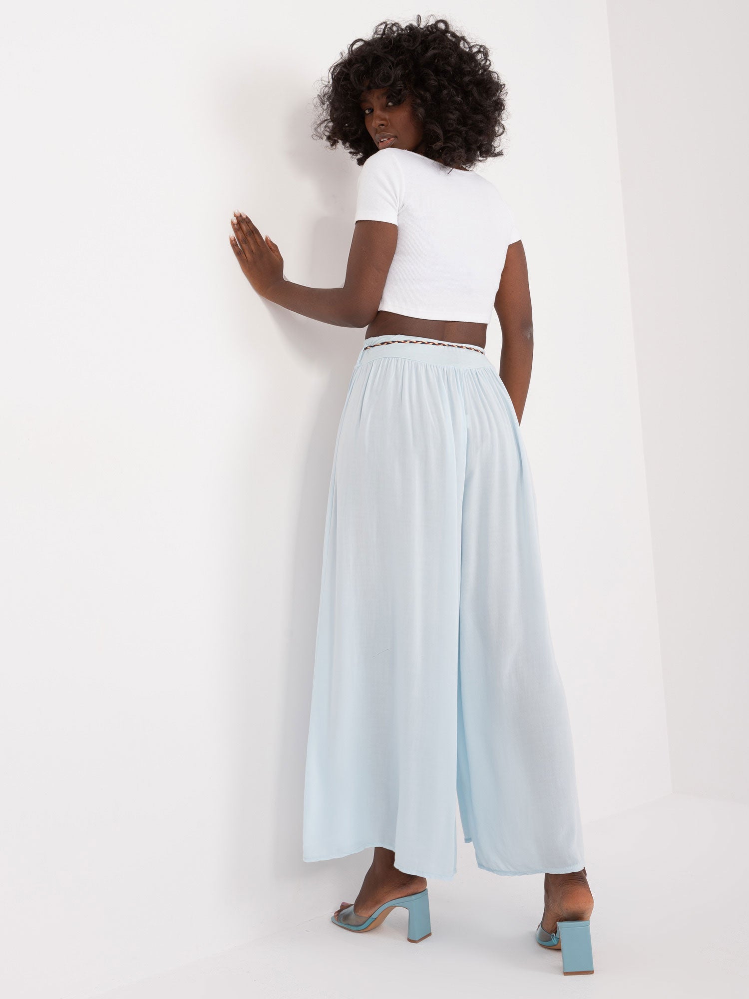 Jasnoniebieskie letnie spodnie wide leg OCH BELLA