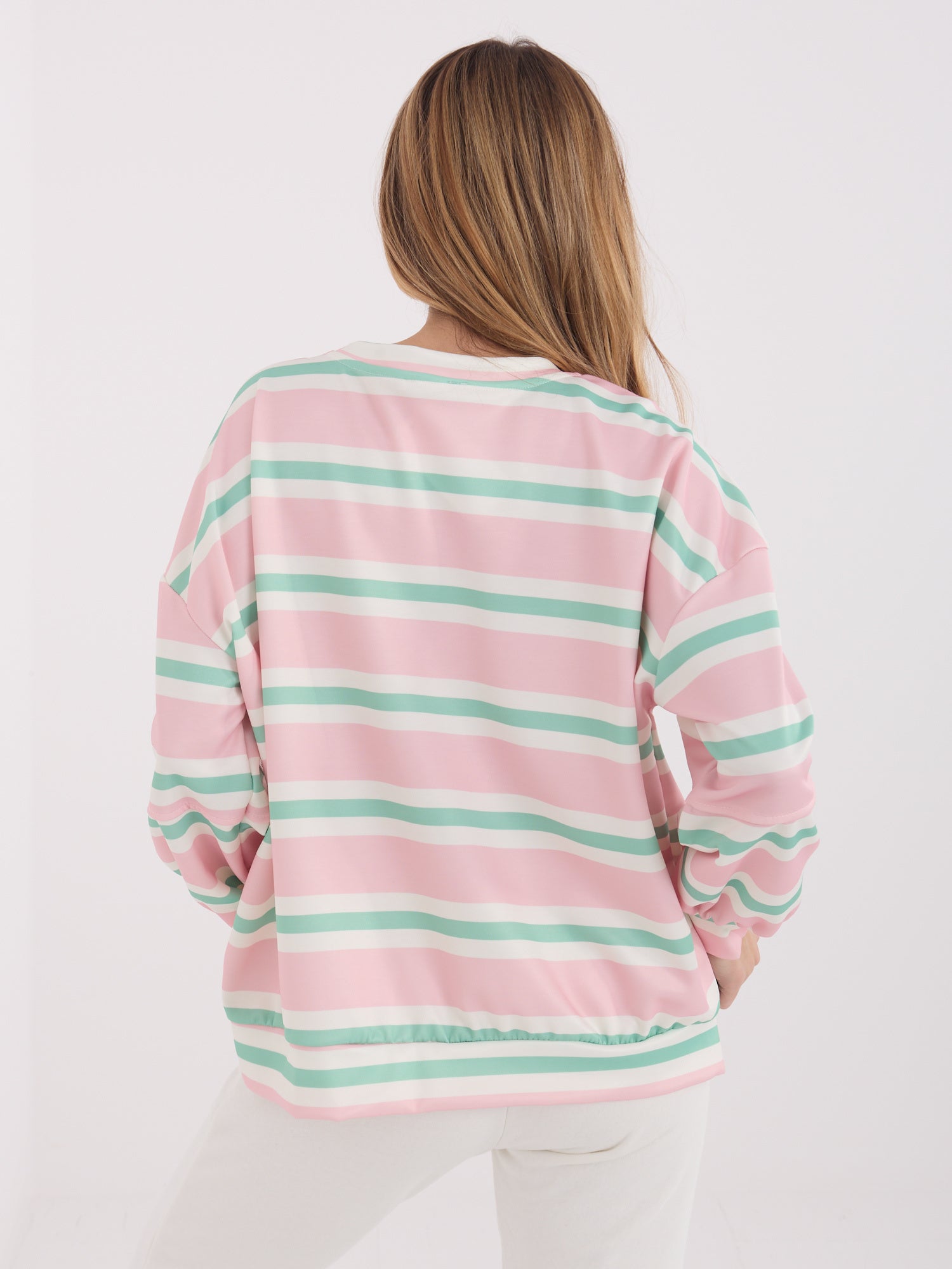 Jasnoróżowa damska bluza oversize w paski