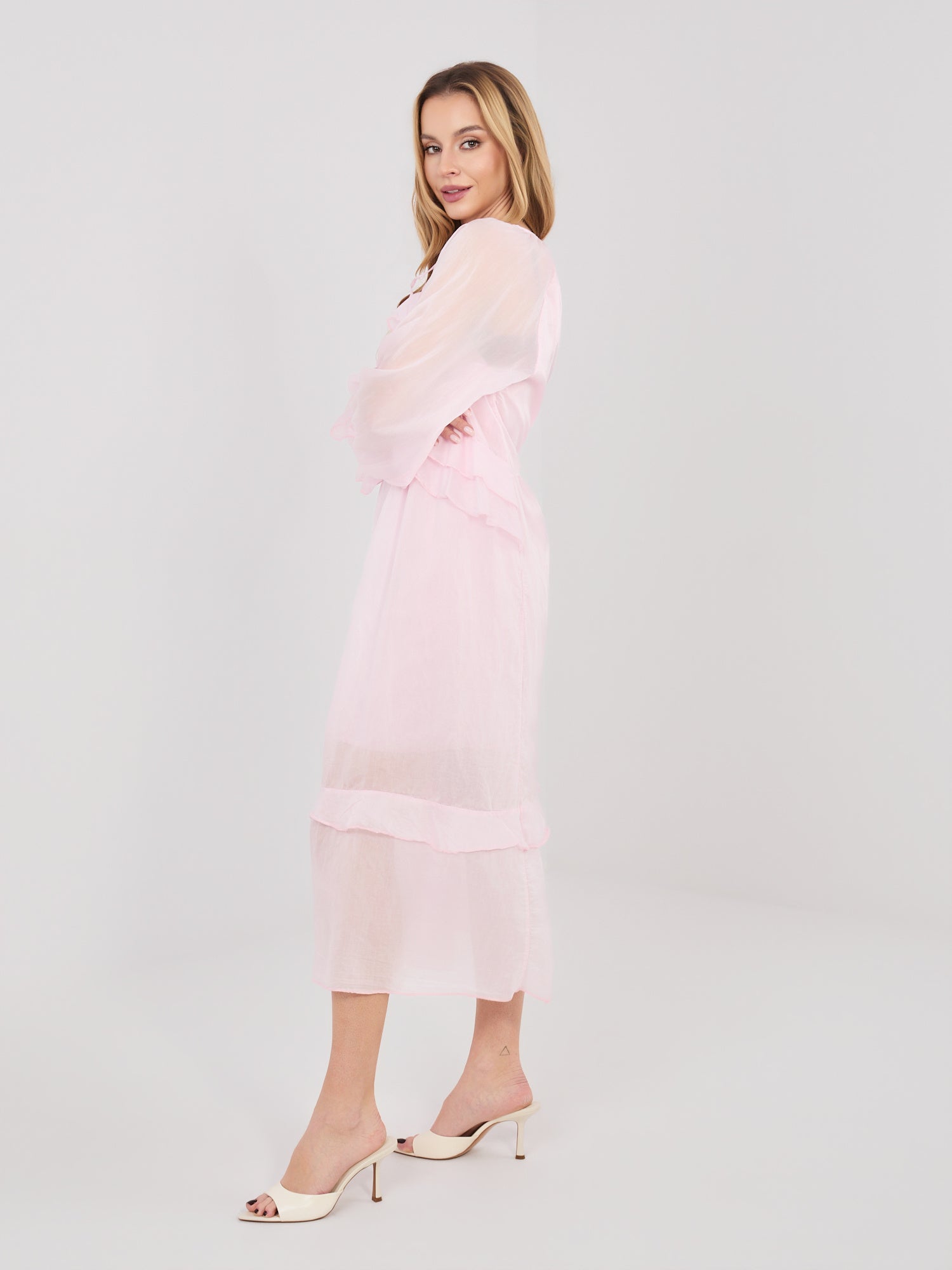 Jasnoróżowa damska sukienka oversize w stylu boho