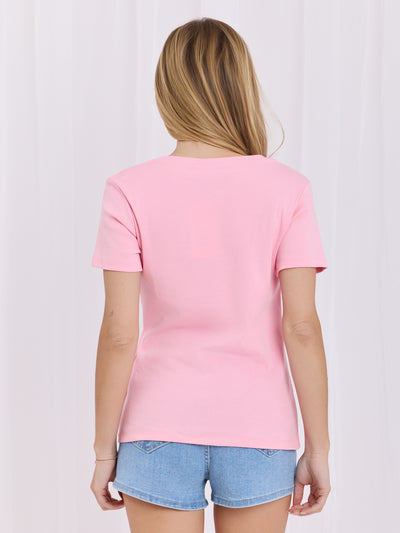 Jasnoróżowy prążkowany t-shirt z bawełny