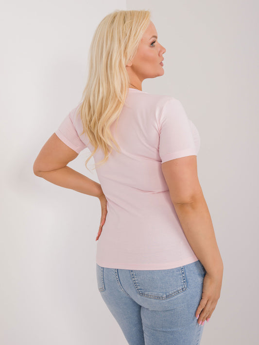 Jasnoróżowy casualowy t-shirt plus size z aplikacją